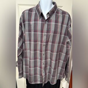 Wrangler Gray and Red Plaid Casual Shirt